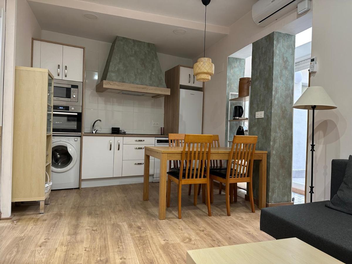 Dos Torres Tenor Gayarre - Encanto Con Balcon Interior Zaragoza Eksteriør bilde