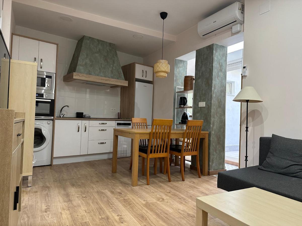 Dos Torres Tenor Gayarre - Encanto Con Balcon Interior Zaragoza Eksteriør bilde