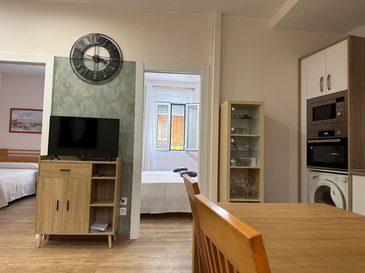 Dos Torres Tenor Gayarre - Encanto Con Balcon Interior Zaragoza Eksteriør bilde