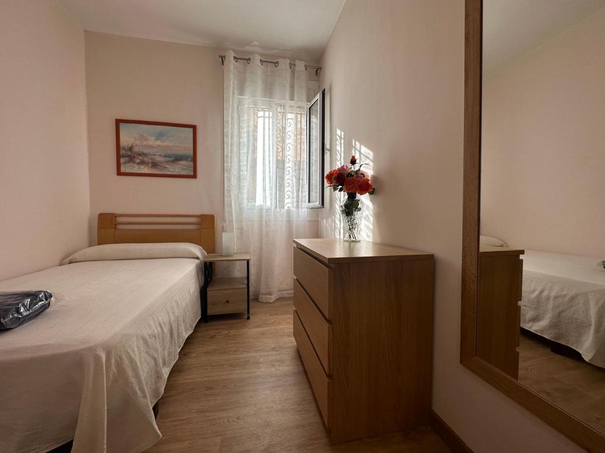 Dos Torres Tenor Gayarre - Encanto Con Balcon Interior Zaragoza Eksteriør bilde