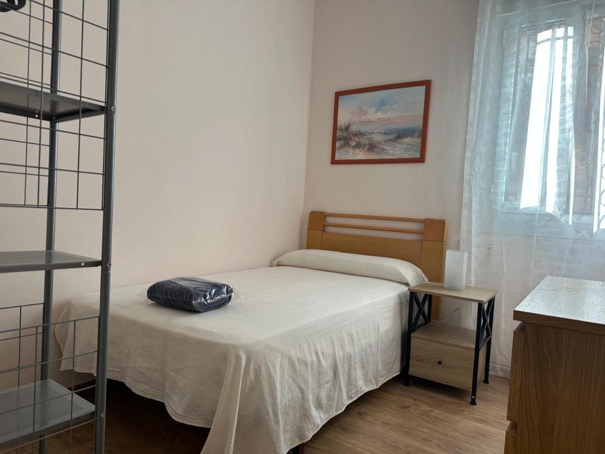 Dos Torres Tenor Gayarre - Encanto Con Balcon Interior Zaragoza Eksteriør bilde