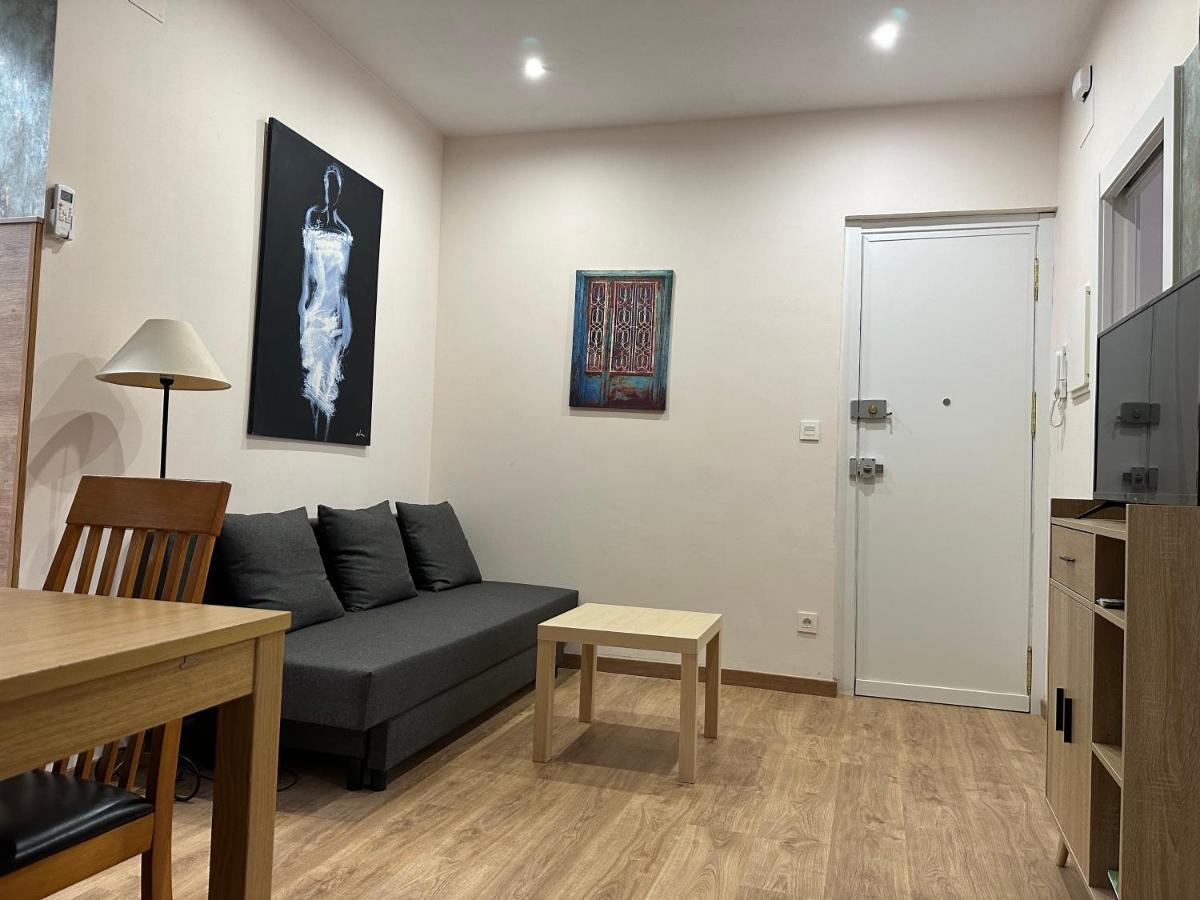 Dos Torres Tenor Gayarre - Encanto Con Balcon Interior Zaragoza Eksteriør bilde